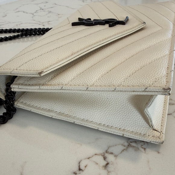 Yves Saint Laurent wallet on chain - Picture 5 of 13